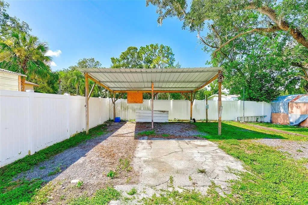 4707 E Temple Heights Road Tampa FL 33617