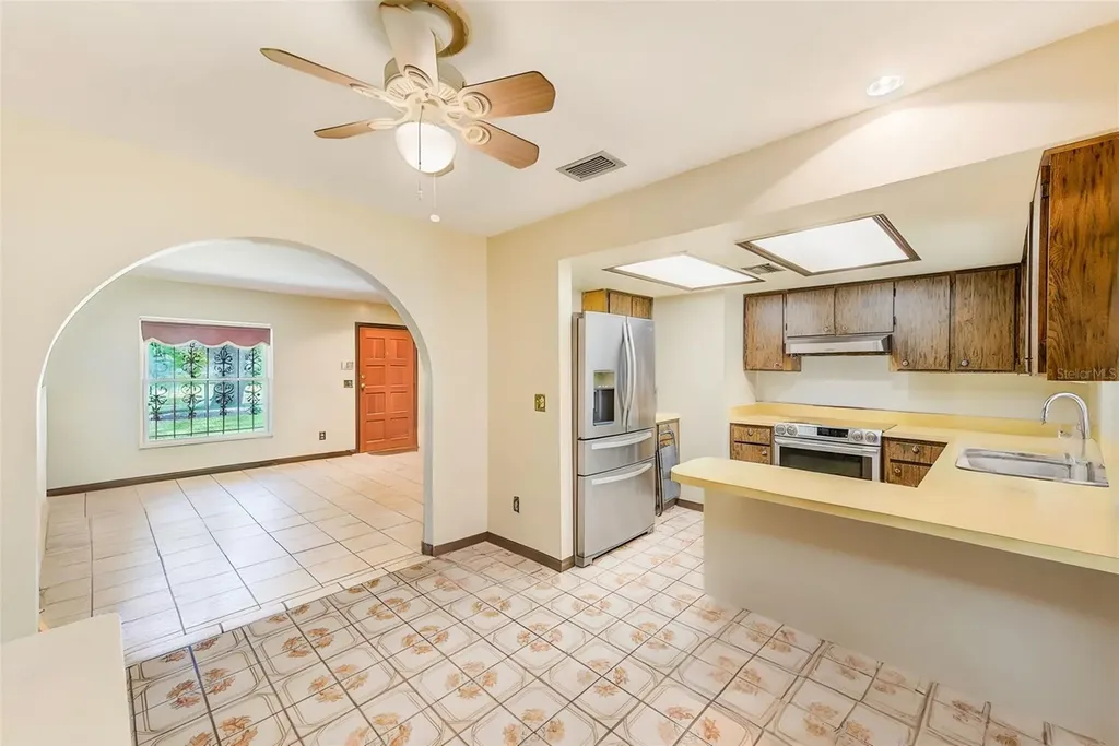 4707 E Temple Heights Road Tampa FL 33617