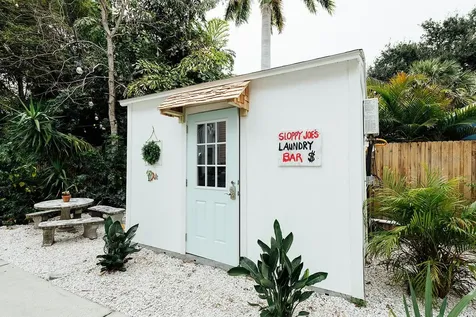 809 10th Avenue N St Petersburg FL 33701
