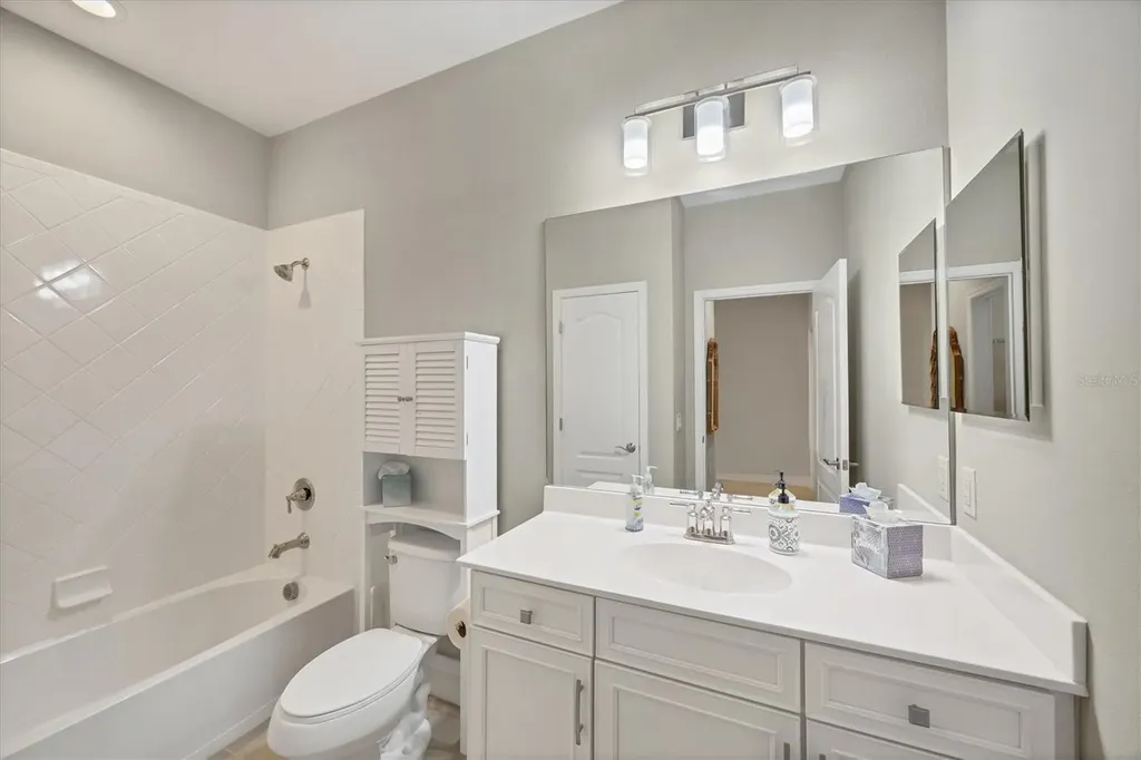 6964 White Willow Court Sarasota FL 34243
