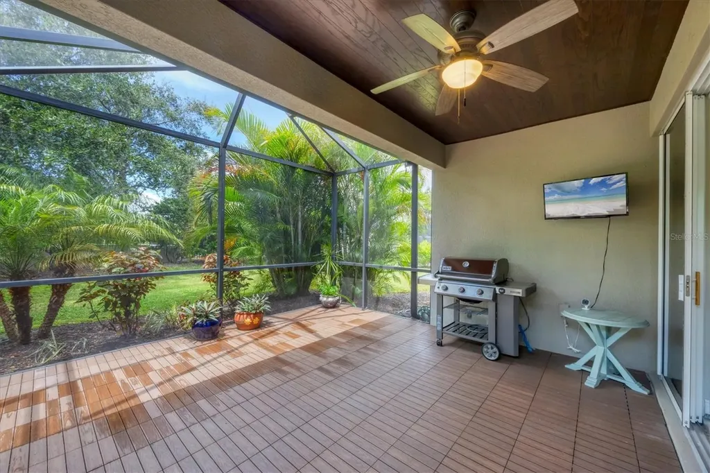 6964 White Willow Court Sarasota FL 34243