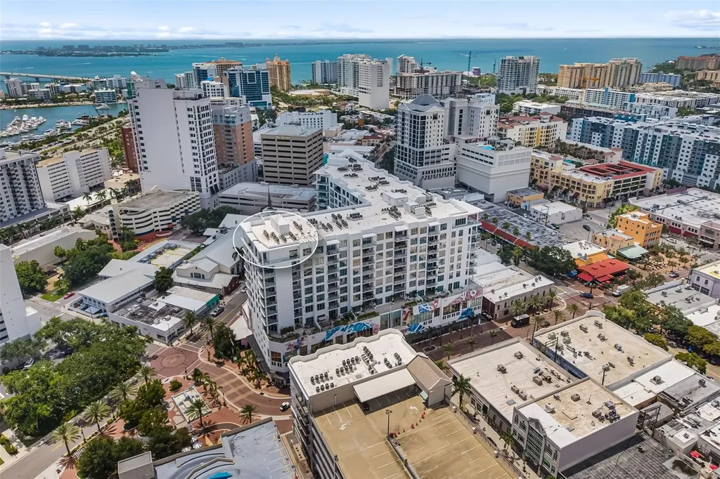 111 S Pineapple Avenue Sarasota FL 34236