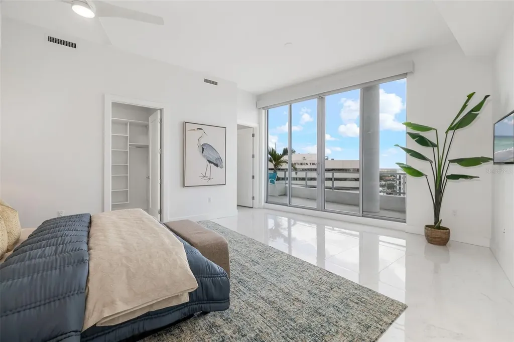 111 S Pineapple Avenue Sarasota FL 34236