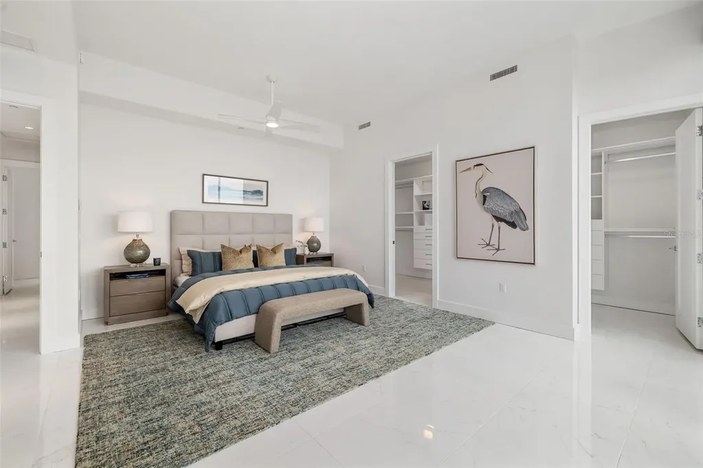 111 S Pineapple Avenue Sarasota FL 34236