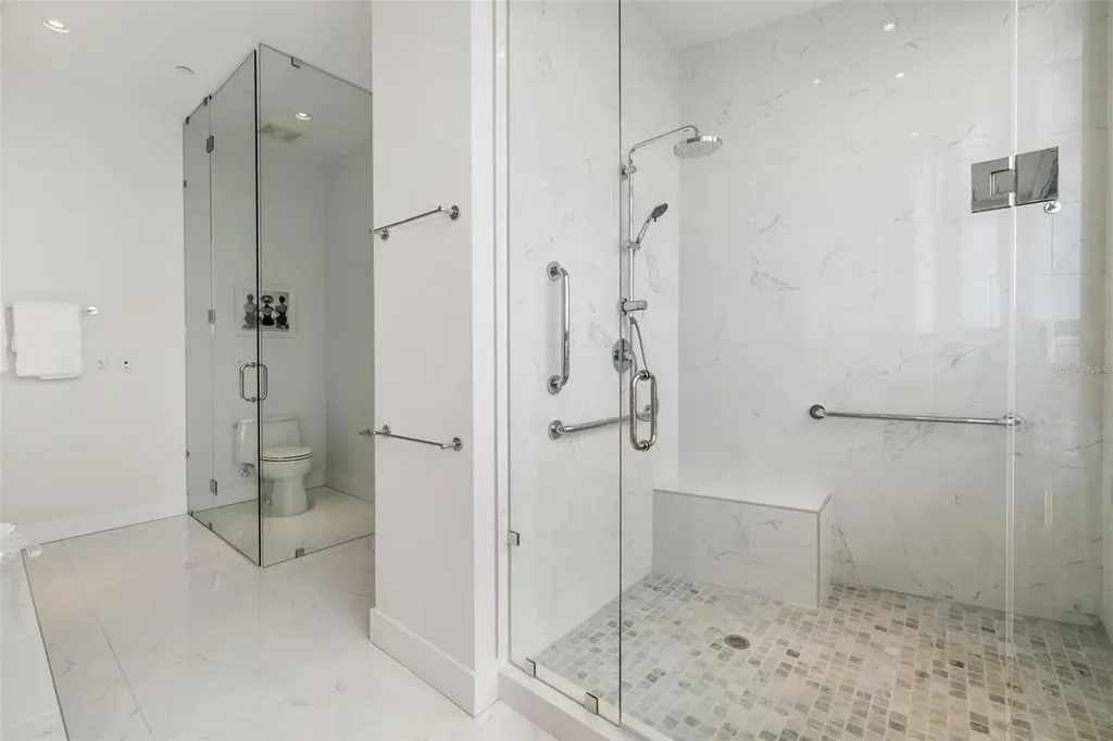 111 S Pineapple Avenue Sarasota FL 34236