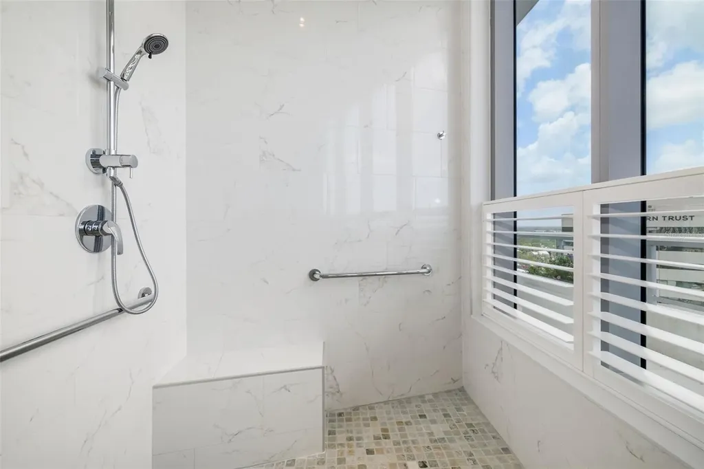 111 S Pineapple Avenue Sarasota FL 34236