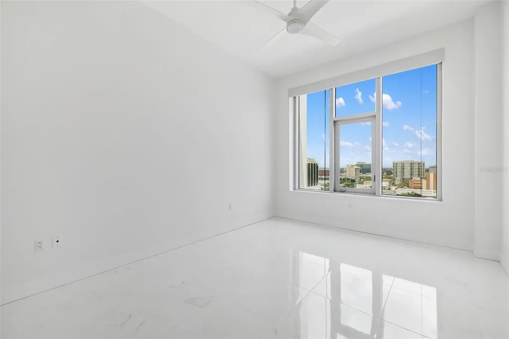 111 S Pineapple Avenue Sarasota FL 34236