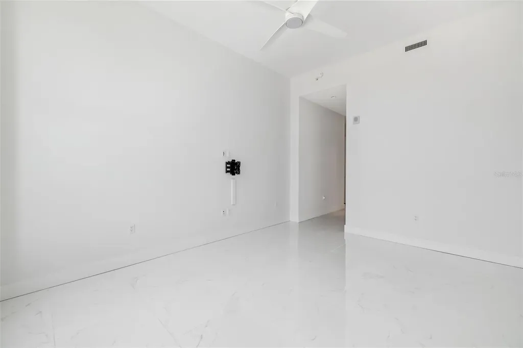 111 S Pineapple Avenue Sarasota FL 34236