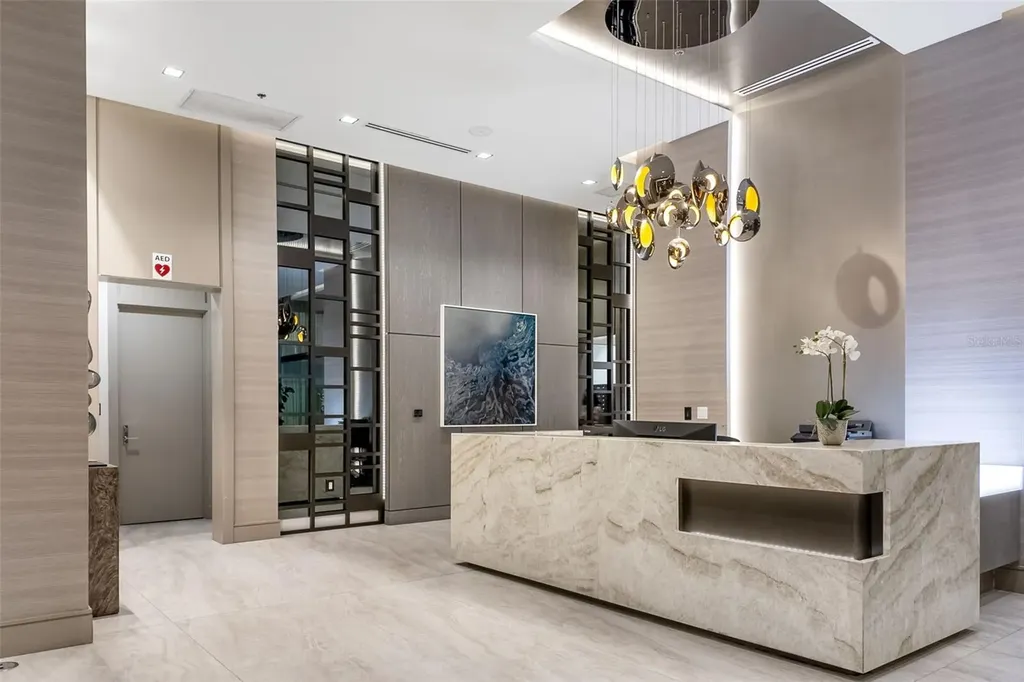 111 S Pineapple Avenue Sarasota FL 34236