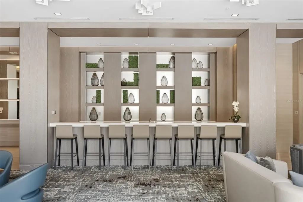 111 S Pineapple Avenue Sarasota FL 34236