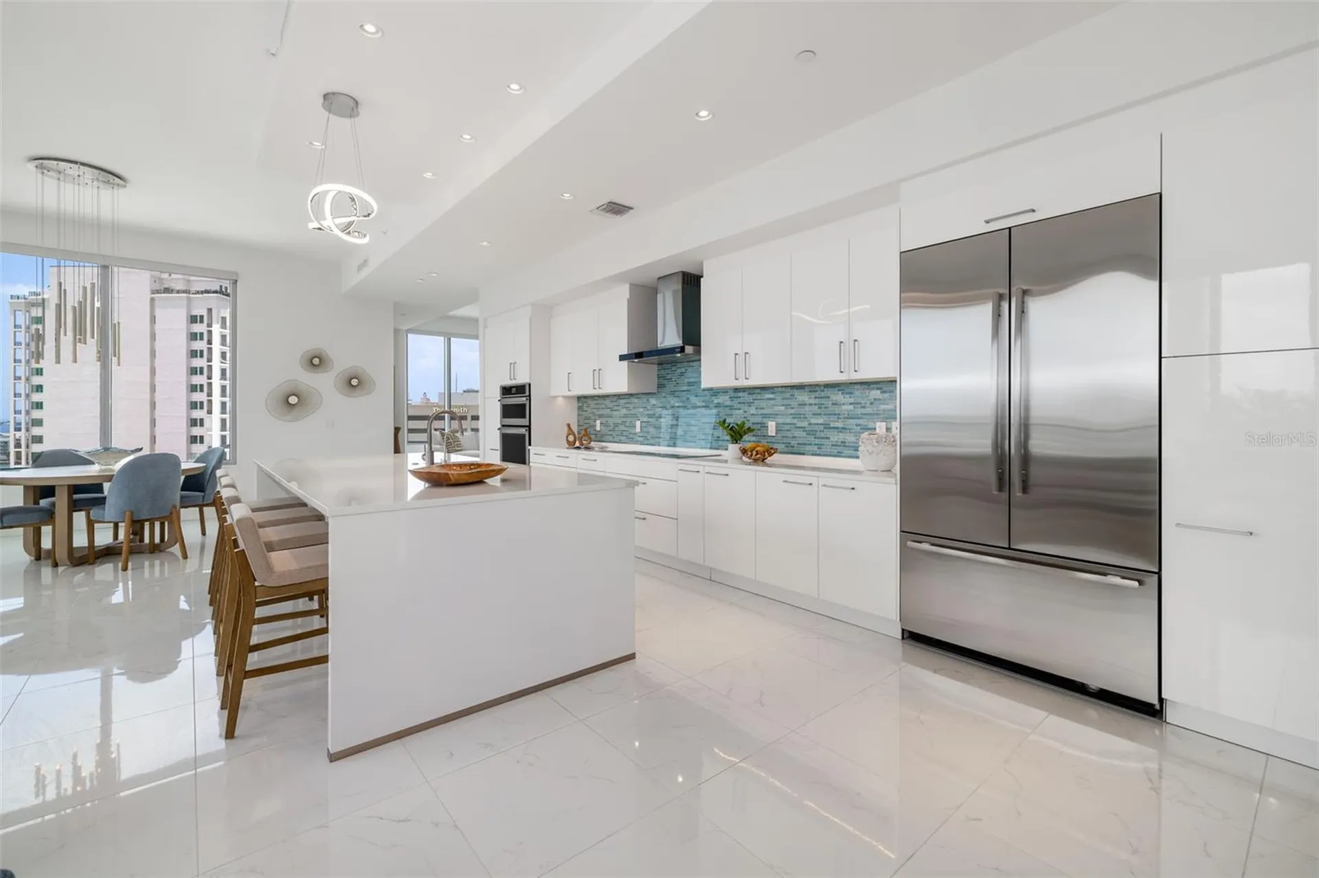 111 S Pineapple Avenue Sarasota FL 34236