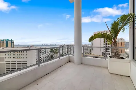 111 S Pineapple Avenue Sarasota FL 34236