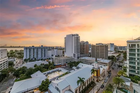 111 S Pineapple Avenue Sarasota FL 34236