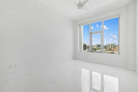 111 S Pineapple Avenue Sarasota FL 34236