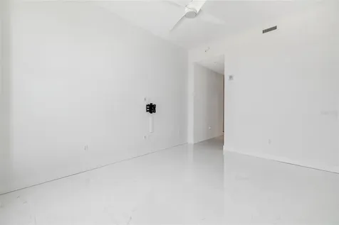 111 S Pineapple Avenue Sarasota FL 34236