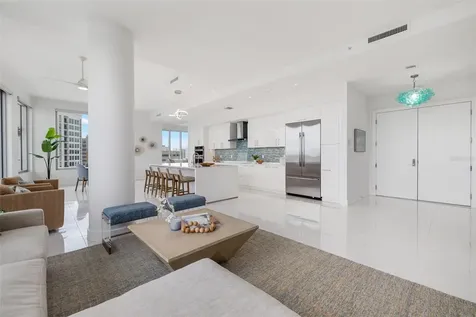 111 S Pineapple Avenue Sarasota FL 34236