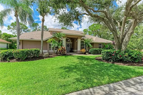 8400 Woodbriar Drive Sarasota FL 34238