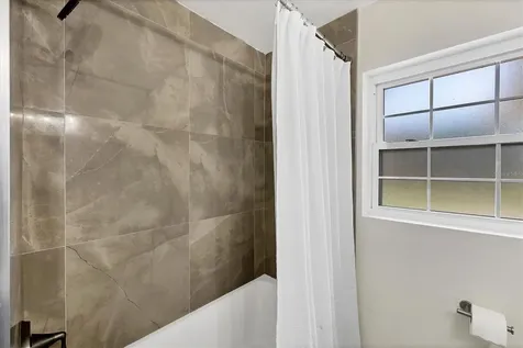 2284 Bougainvillea Street Sarasota FL 34239