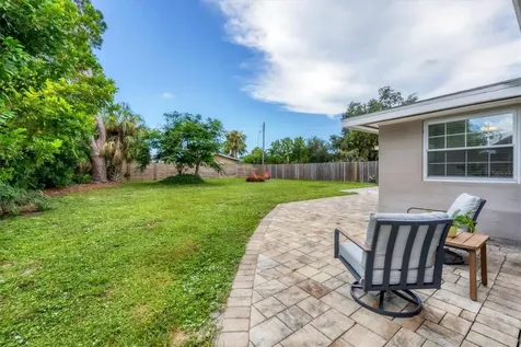 2284 Bougainvillea Street Sarasota FL 34239