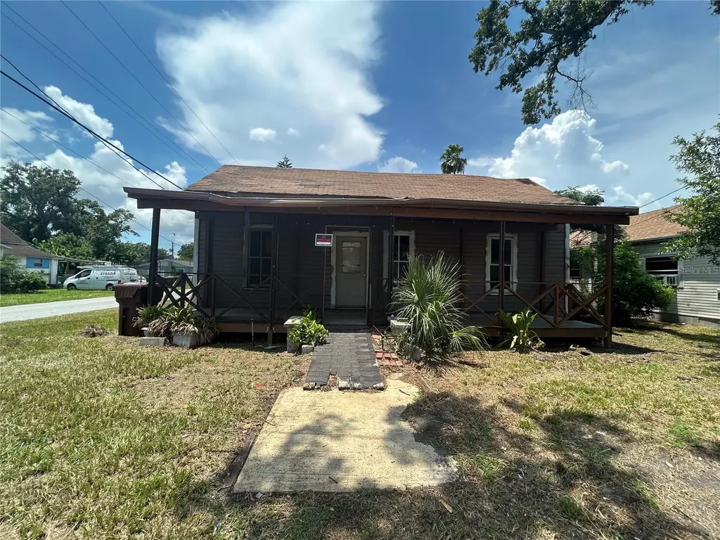 205 NW 8th Street Mulberry FL 33860