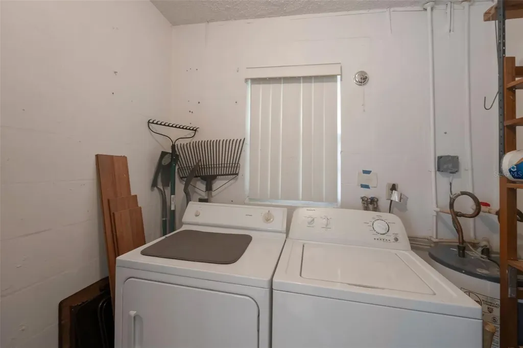 1814 Foxhunt Drive Sun City Center FL 33573