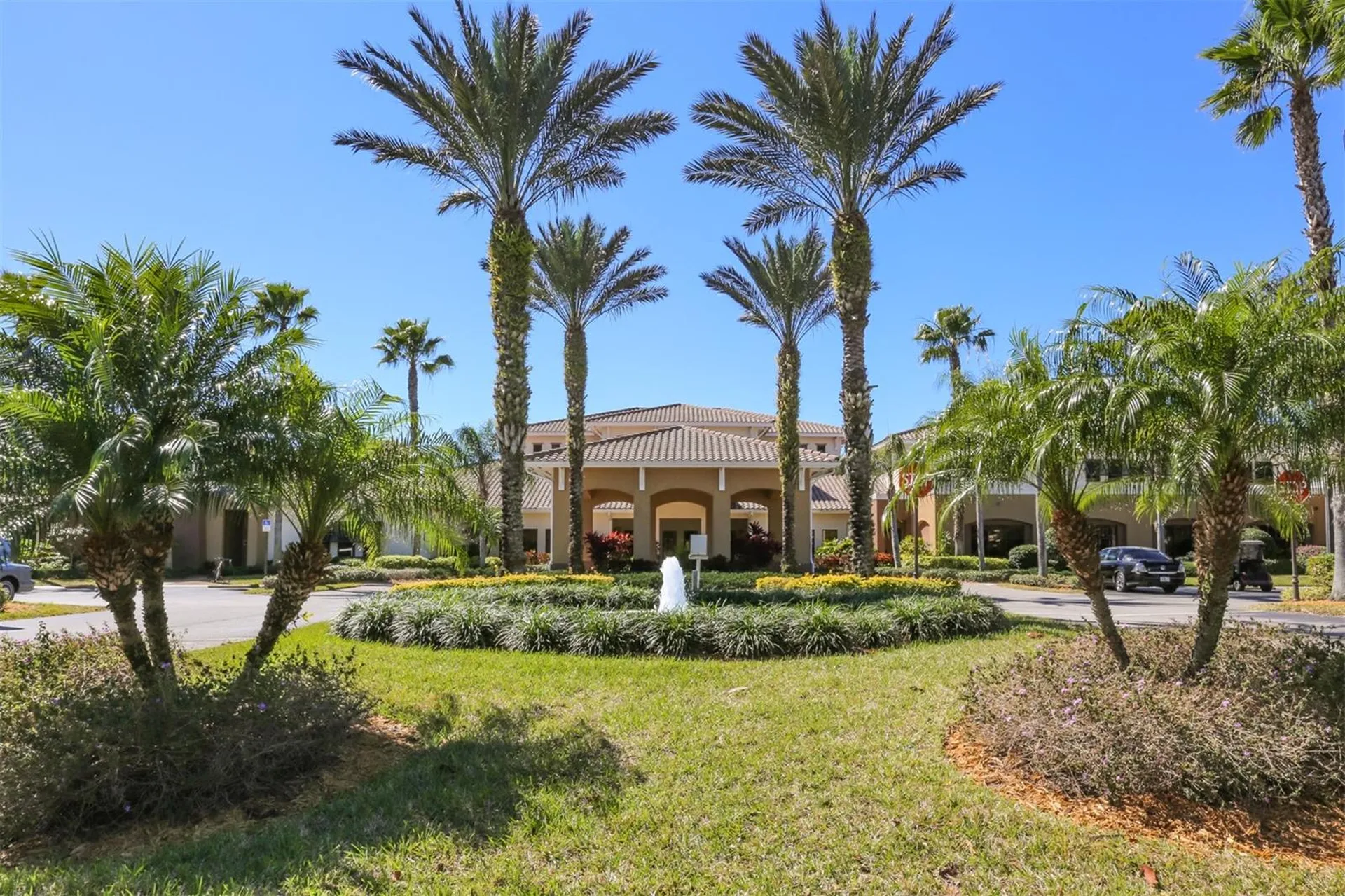 1814 Foxhunt Drive Sun City Center FL 33573