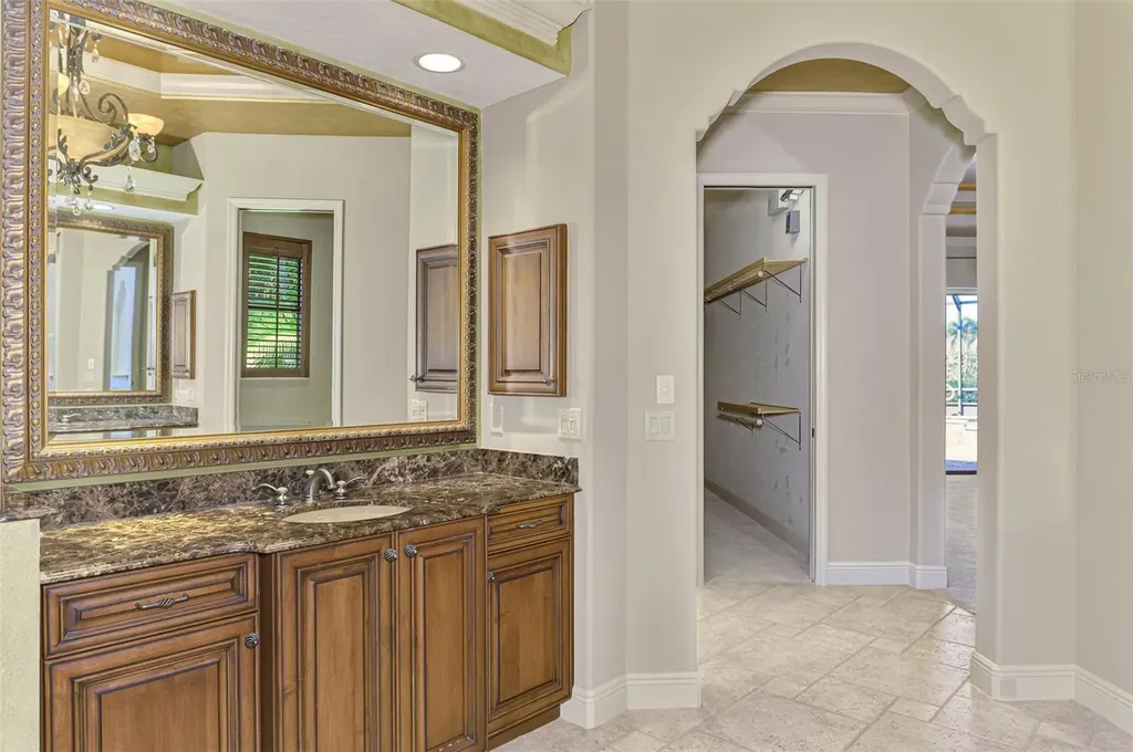 9011 Wildlife Loop Sarasota FL 34238