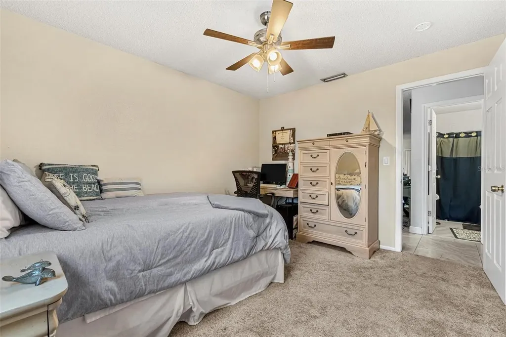 746 115th Avenue N St Petersburg FL 33716