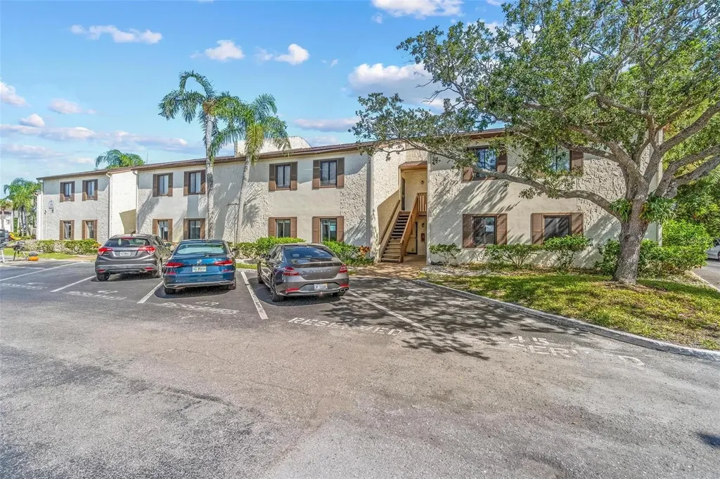 746 115th Avenue N St Petersburg FL 33716