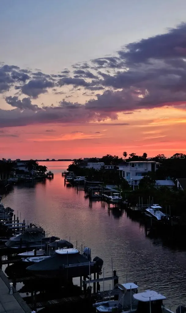 1709 N Tamiami Trail Sarasota FL 34234
