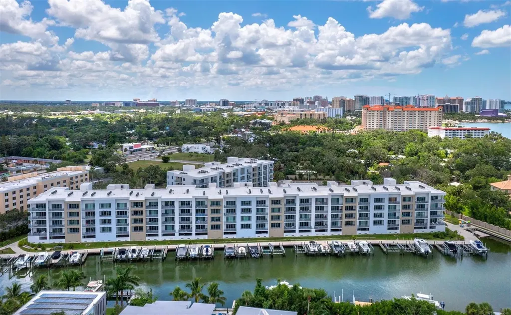 1709 N Tamiami Trail Sarasota FL 34234
