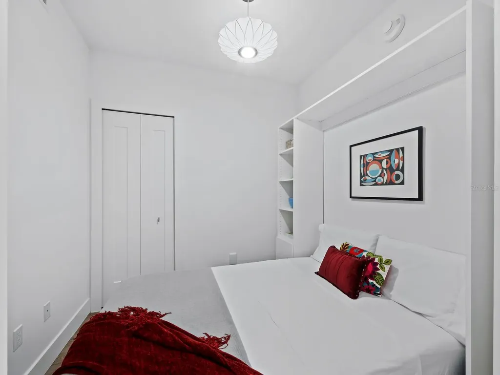 1709 N Tamiami Trail Sarasota FL 34234