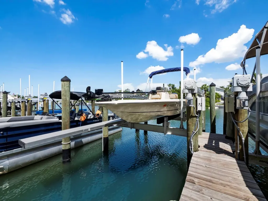 1709 N Tamiami Trail Sarasota FL 34234