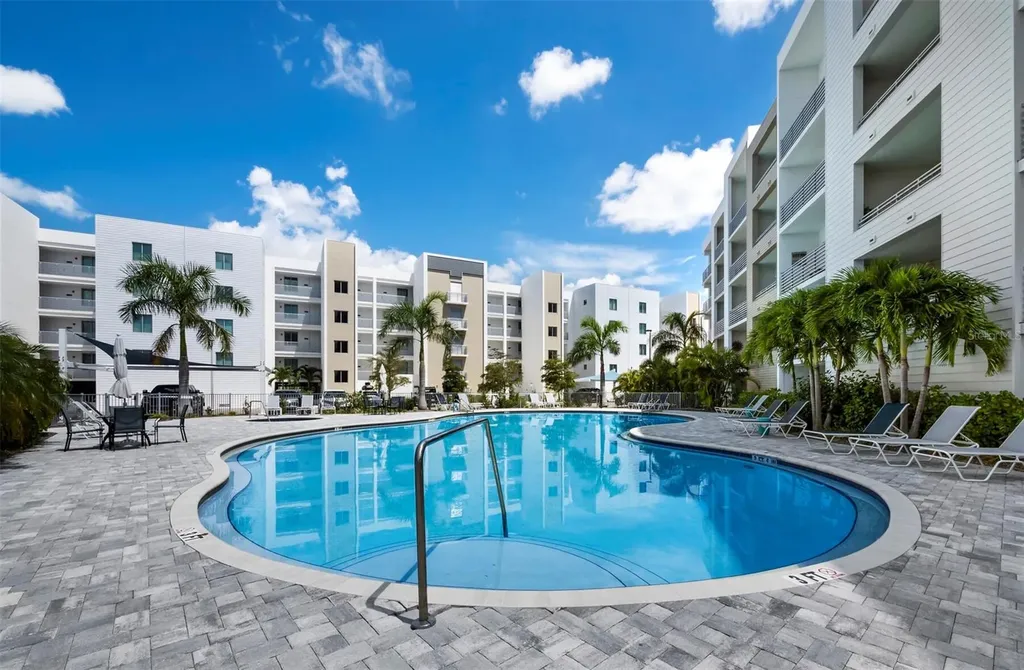 1709 N Tamiami Trail Sarasota FL 34234
