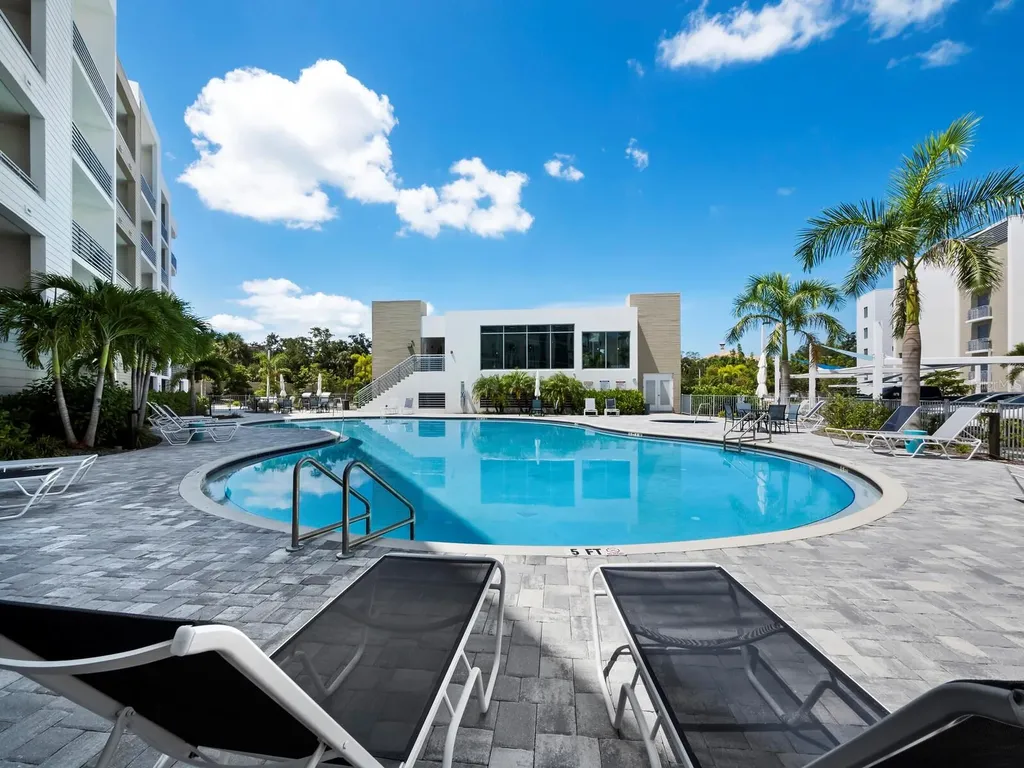 1709 N Tamiami Trail Sarasota FL 34234