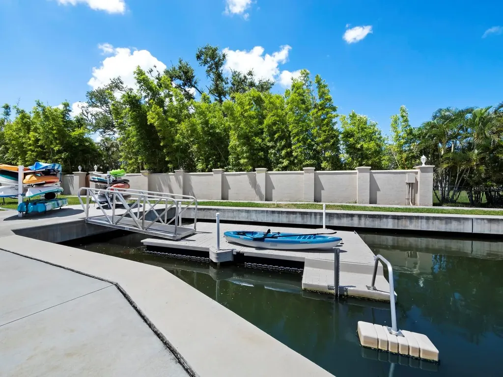 1709 N Tamiami Trail Sarasota FL 34234