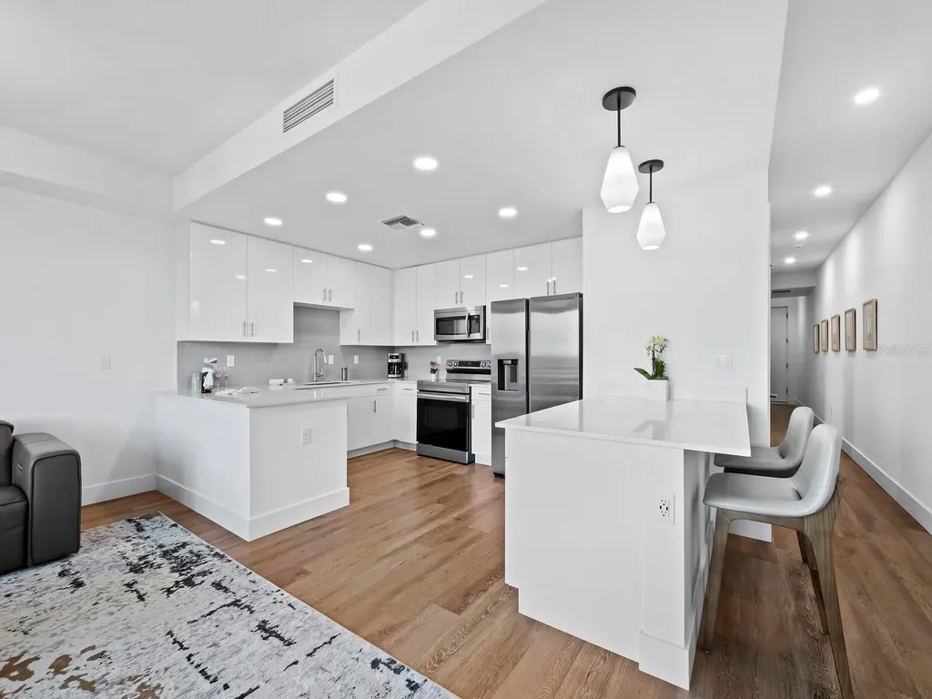 1709 N Tamiami Trail Sarasota FL 34234
