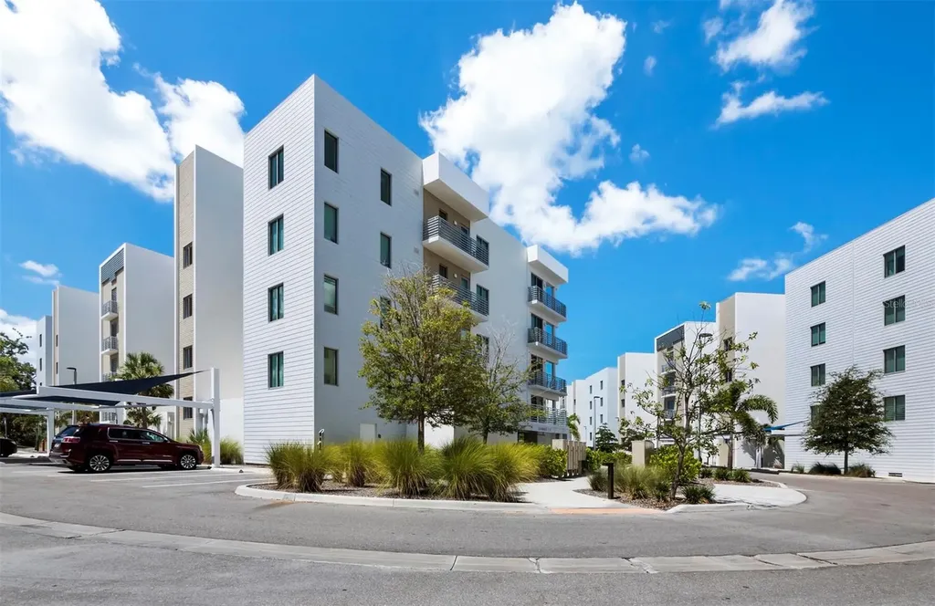 1709 N Tamiami Trail Sarasota FL 34234