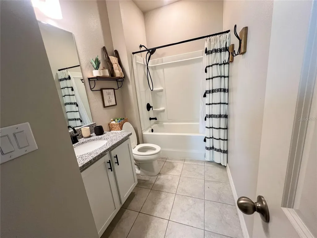 3567 74th Avenue Circle E Sarasota FL 34243