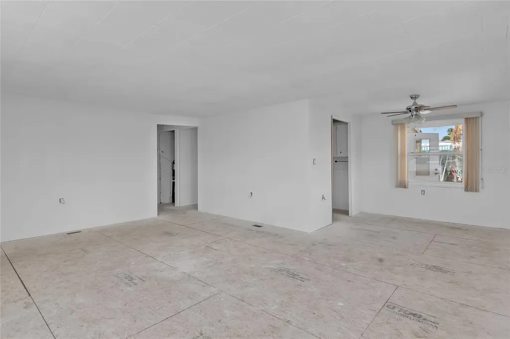 3705 116th Street Court W Bradenton FL 34210