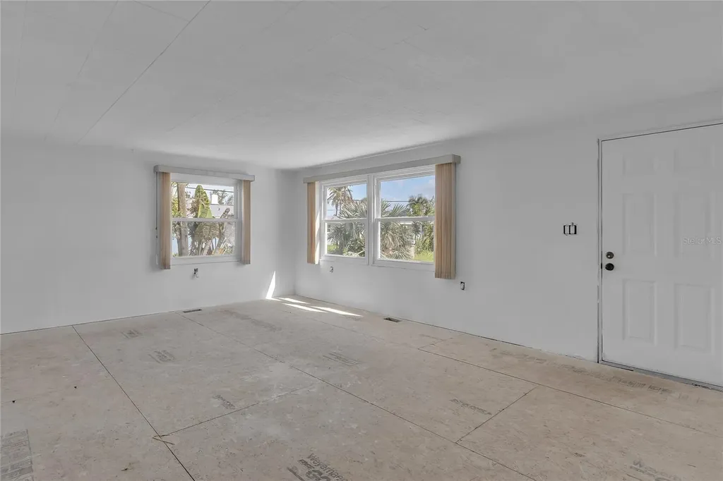 3705 116th Street Court W Bradenton FL 34210