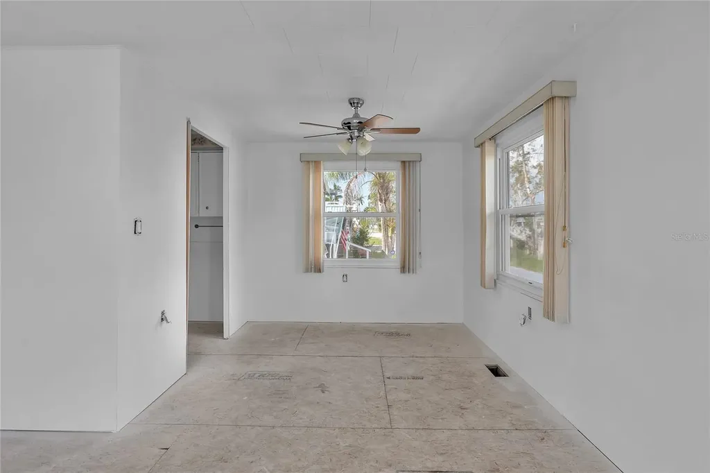 3705 116th Street Court W Bradenton FL 34210