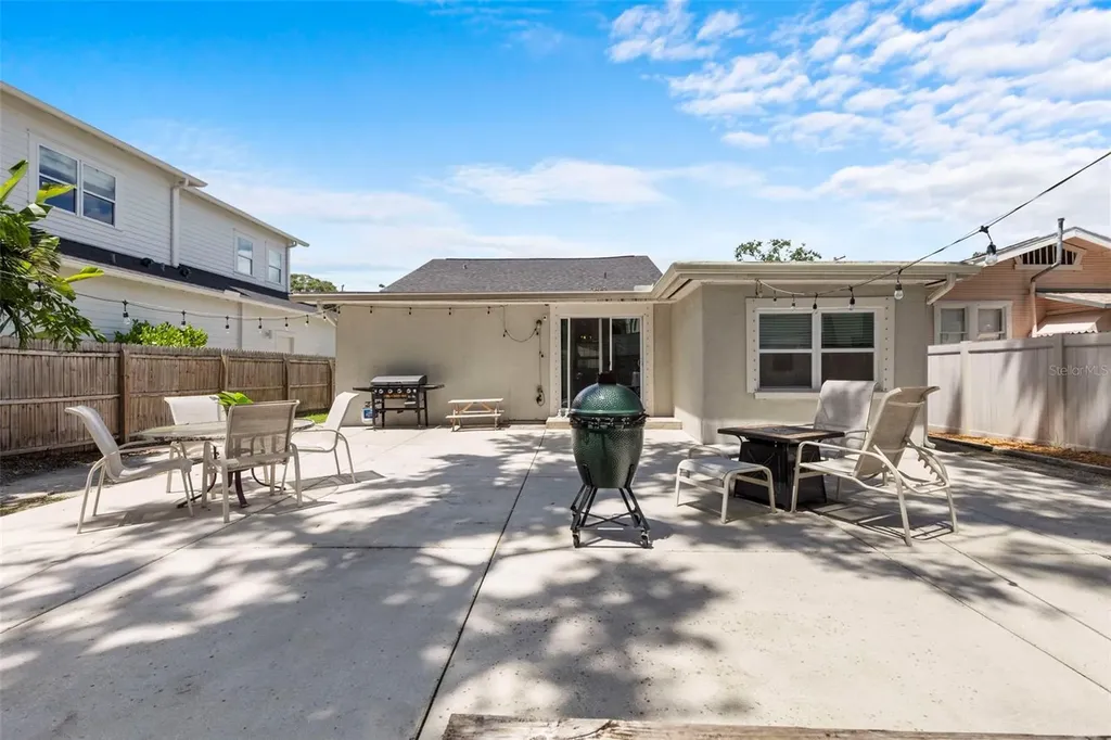 112 W Chelsea Street Tampa FL 33603