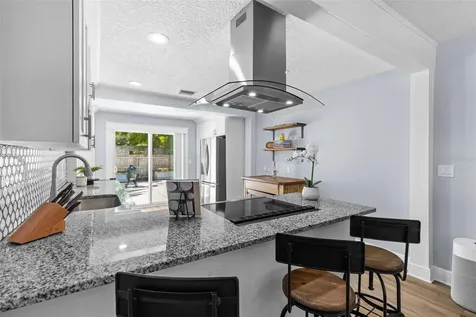 112 W Chelsea Street Tampa FL 33603