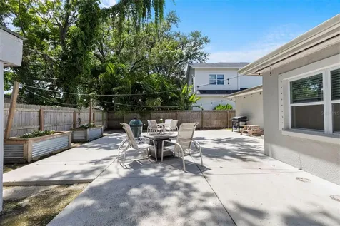 112 W Chelsea Street Tampa FL 33603