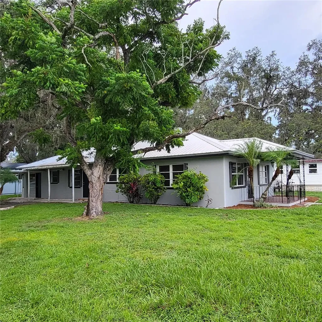 4345 6th Street Zephyrhills FL 33542