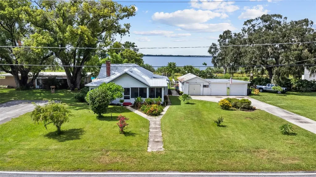 765 W Pierce Street Lake Alfred FL 33850