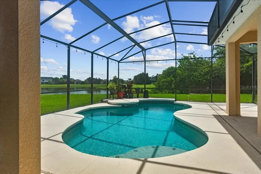 2622 Roughside Circle Kissimmee FL 34746