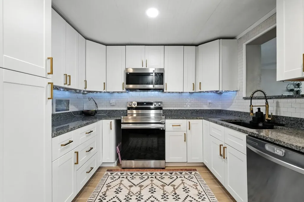 904 Charles Street Port Orange FL 32129