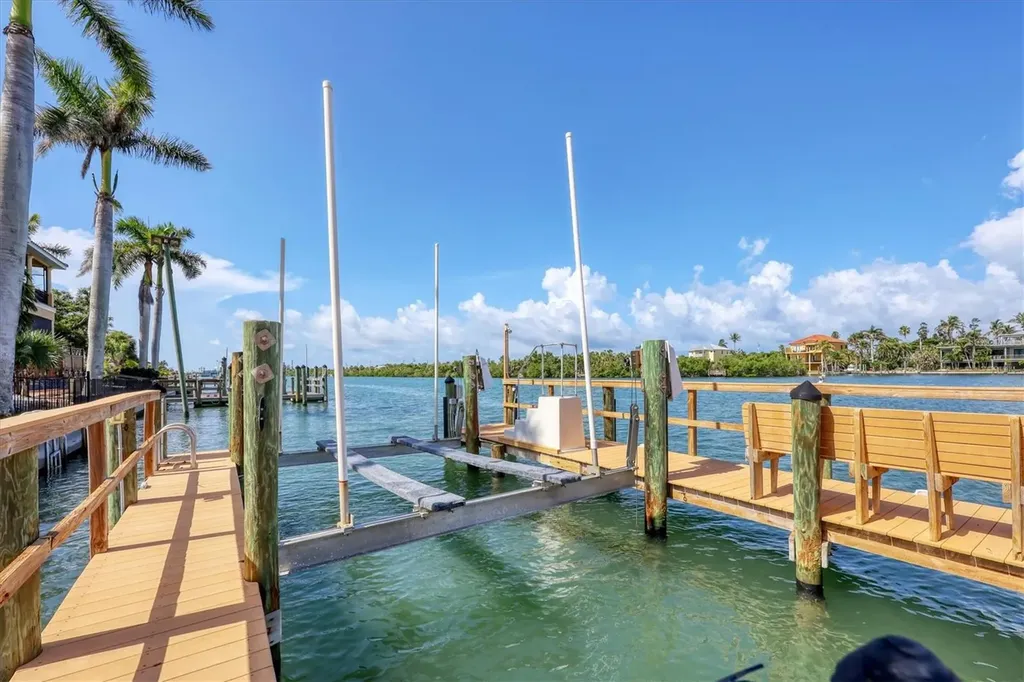 559 Bob Hope Drive Nokomis FL 34275